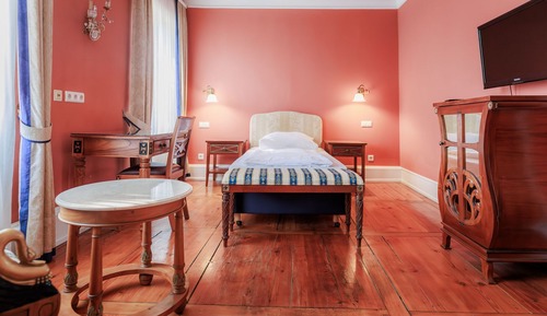 Standard Single Room