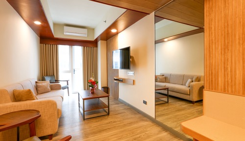 Executive Suite