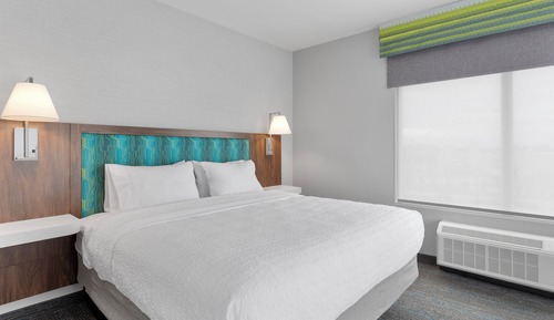 Suite, 1 Bedroom (End)