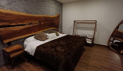 Luxury Duplex, 2 Bedrooms, 2 Bathrooms, Mountain View