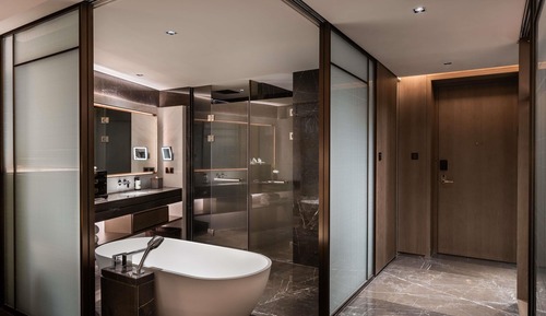 Superior Room, 2 Twin Beds, City View
