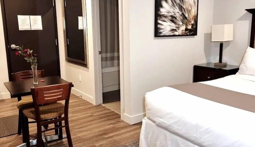 Suite #3 - 18