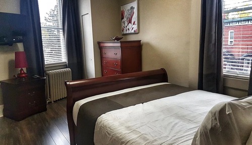 Suite #25 - 18