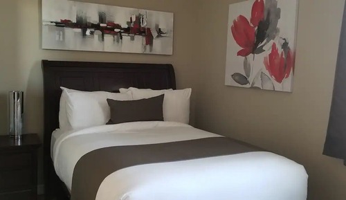 Suite #22 - 18