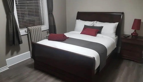 Suite #23 - 18