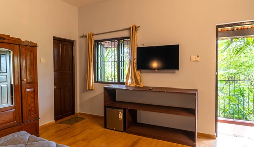 Superior Queen Bed Ensuite