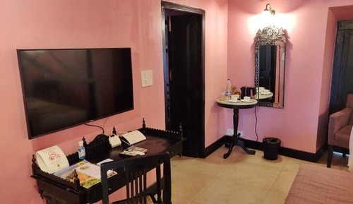Deluxe Room, 1 King Bed, Sea View, Sea Facing