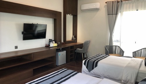 Presidential Double or Twin Room, Non Smoking, Pool View