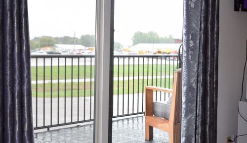 Room, 1 King Bed, Balcony