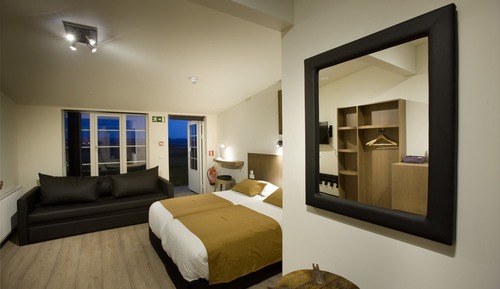 Superior Double Room with Hot Tub and Sauna Access - Self Check-in