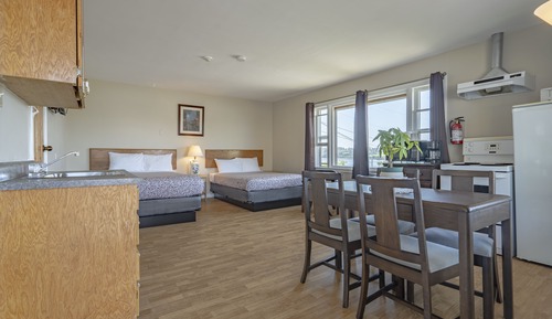 Full Kitchenette Room, 2 Double Beds, Non Smoking, Lake View