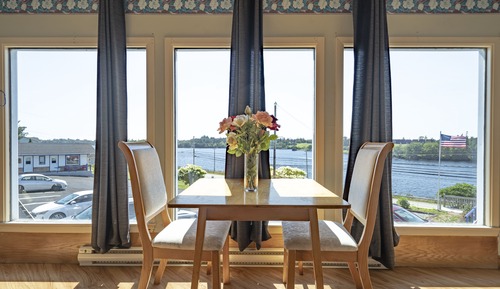Economy Apartment, Lake View