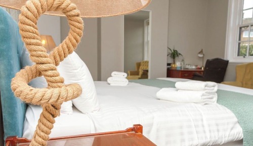Deluxe Room, Ensuite