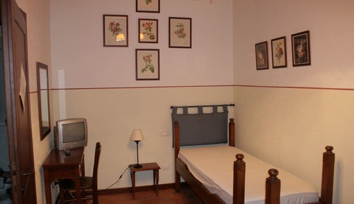 Family Quadruple Room, 2 Bedrooms, Accessible, Shared Bathroom