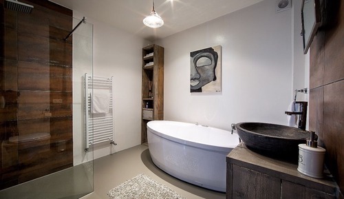 Suite (Bank)