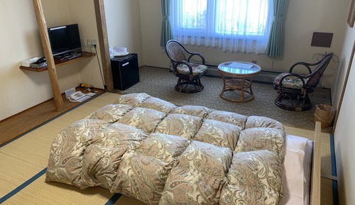 Japanese room with beds (8 tatami mat size) [ANNEX]