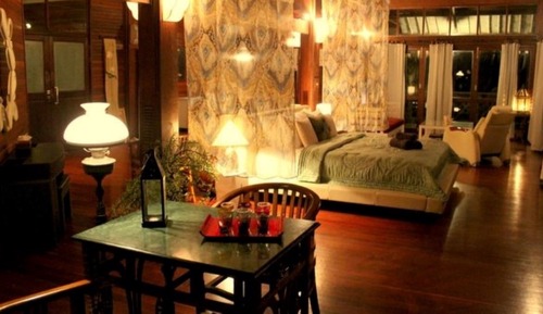 Suite (Esplanade)
