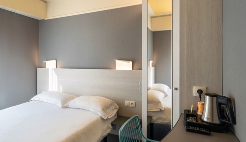 Premium Single Room