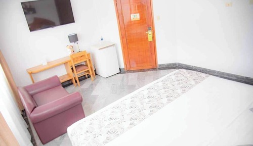 Queen Room