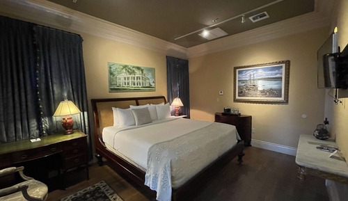 Standard Single Room, 1 King Bed, Courtyard Area