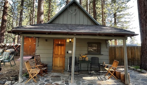 Cabin, 1 Queen Bed (Tisher)