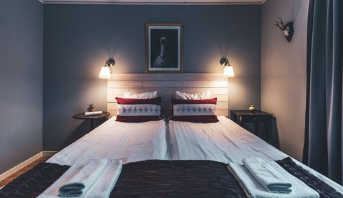 Double or Twin Room, Shared Bathroom