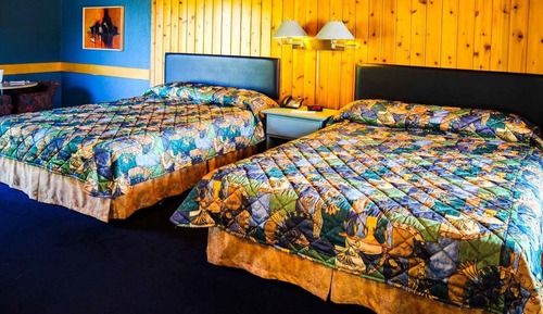 Quadruple Room, 2 Queen Beds