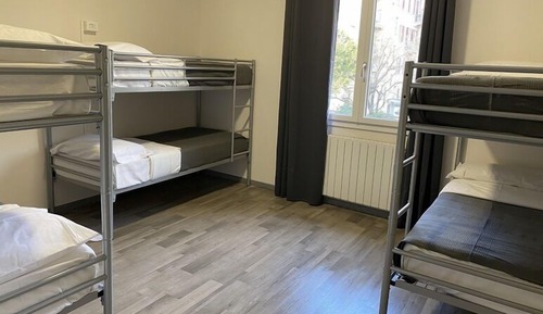 Basic Shared Dormitory, Women only (8 people)