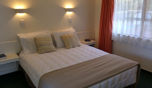 One Bedroom Spa