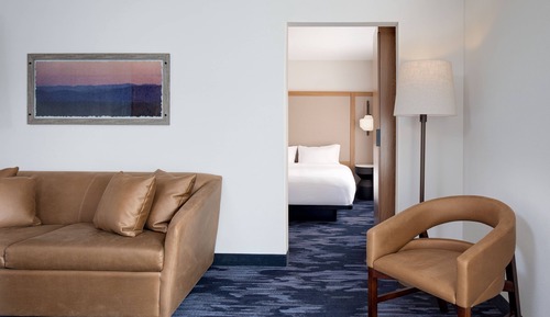 Suite, 1 King Bed, Non Smoking (Mobility/Hearing Accessible, Tub)