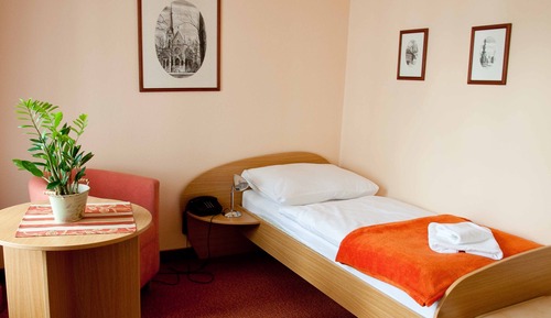 Standard Single Room