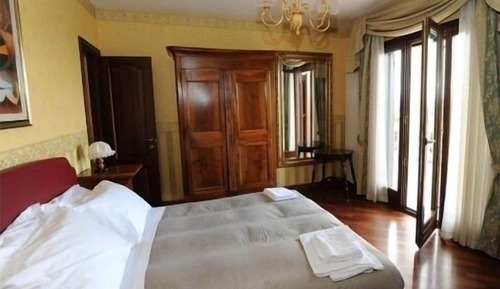 Suite, Balcony, Garden View