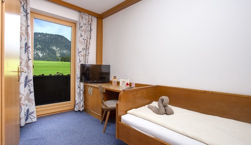 Classic Single Room