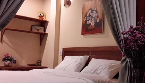 Banana Garden Room