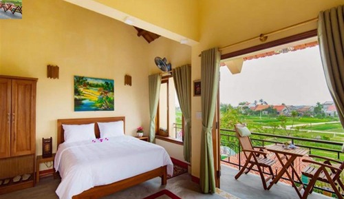 Sunrise Room