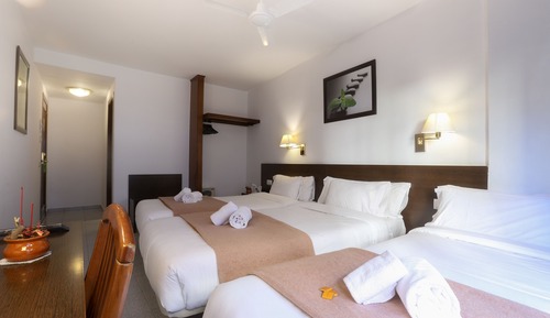 Double room with extra bed
