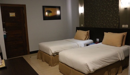 Standard Twin Room, Non Smoking, No Windows