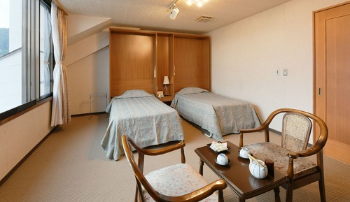 Twin Room, Non Smoking, Lake View