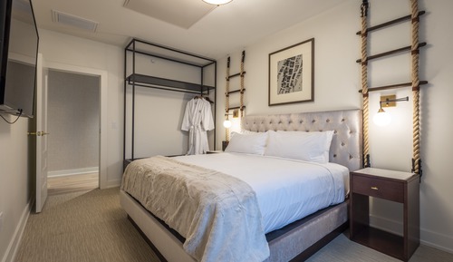 Deluxe Suite, 2 Bedrooms, Kitchen
