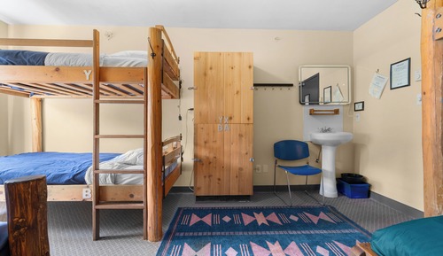 Private 6 Single Beds, Shared Bathroom