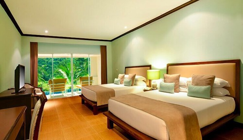 Pool Superior Room