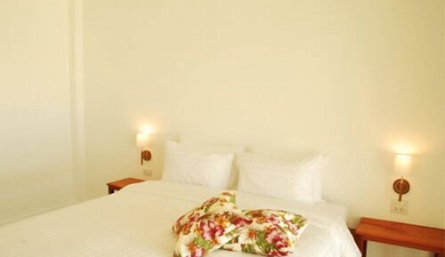 Garden View King Bed with Breakfast