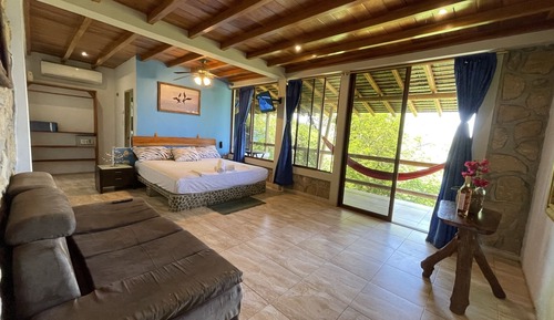 Luxury Apartment, 2 Bedrooms, Sea View, Sea Facing