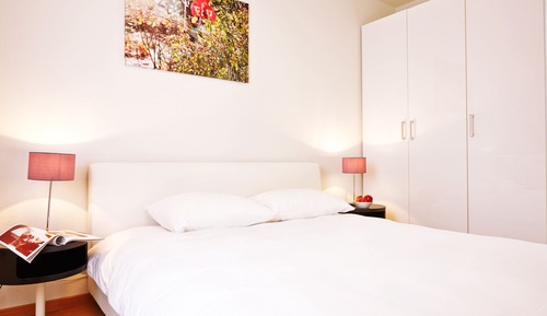 1-Bedroom Apartment