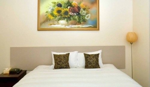 Deluxe King Room