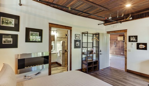 Edison Suite