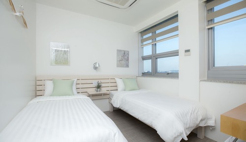 Twin Room (Self check-in, confirmation message required upon C/I)