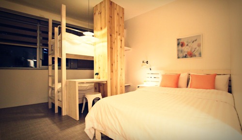 Deluxe Family Room (Self check-in, confirmation message required upon C/I)