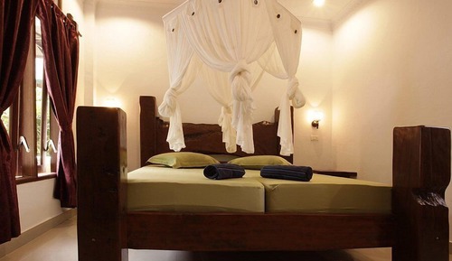 Deluxe Double Room with Extra Bed