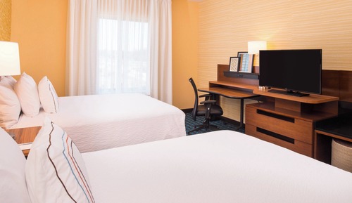Room, 2 Queen Beds, Non Smoking (Mobility Accessible, Tub)